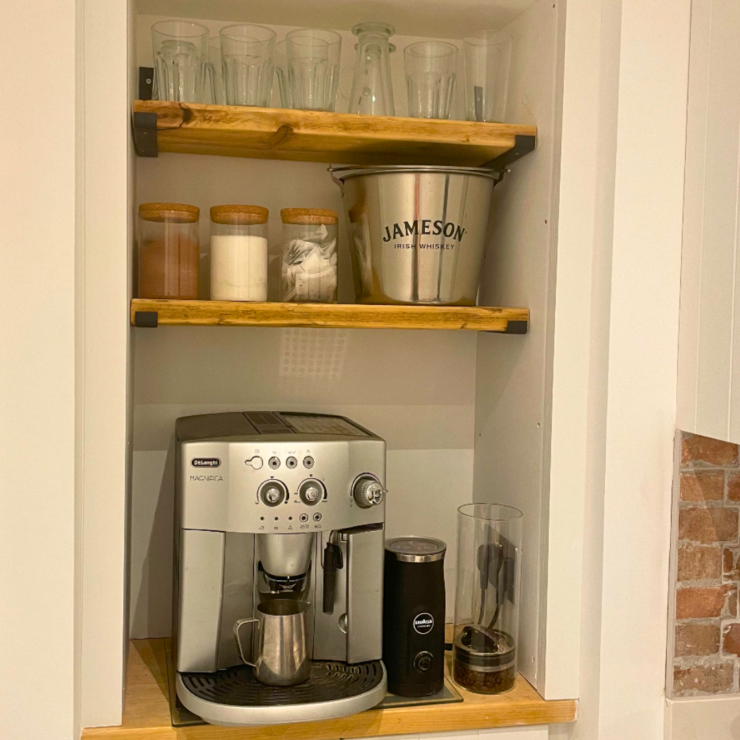 Rustic Kitchen Shelf ideas and styles