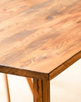 Flamed grain pattern table