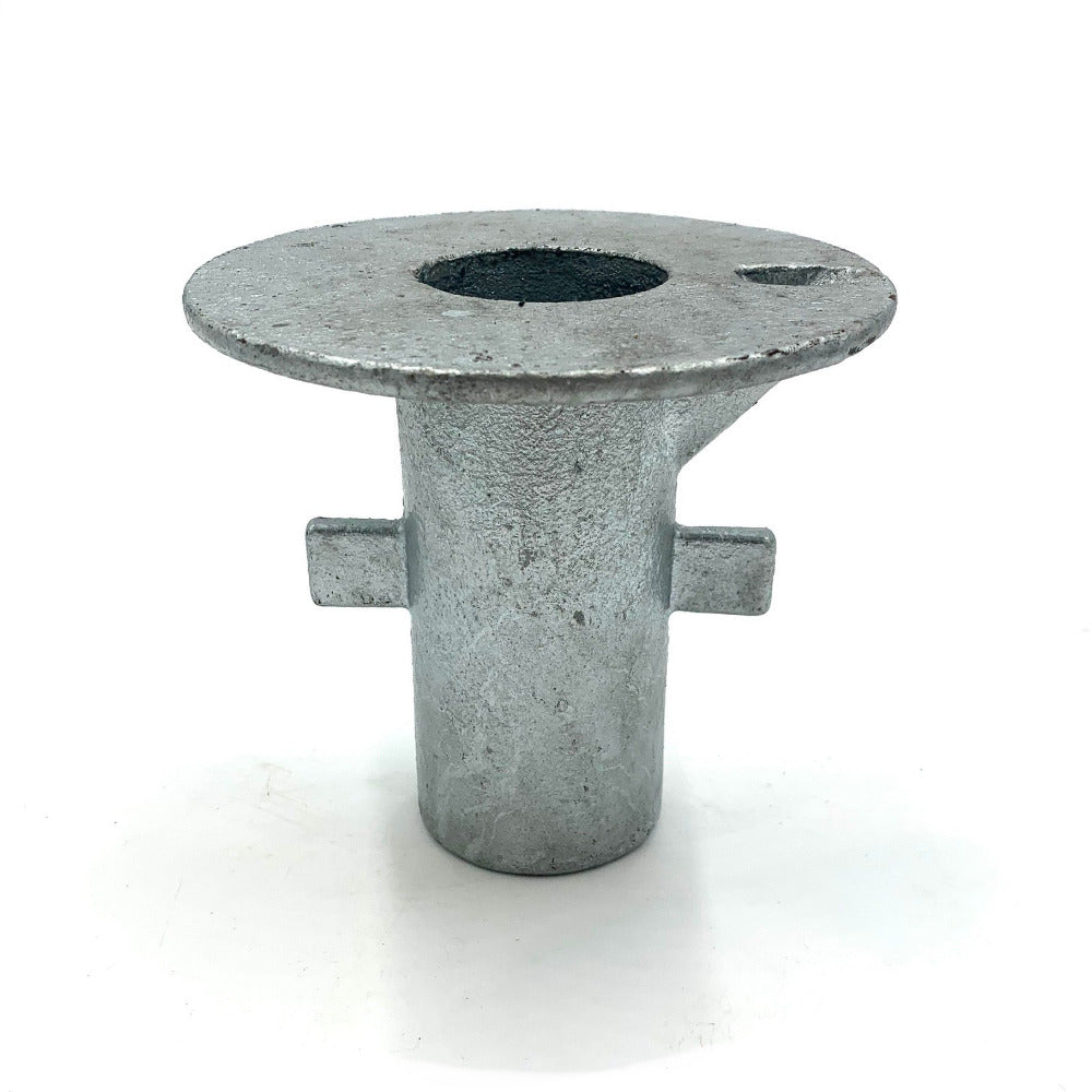 Undergroud base socket for metal poles