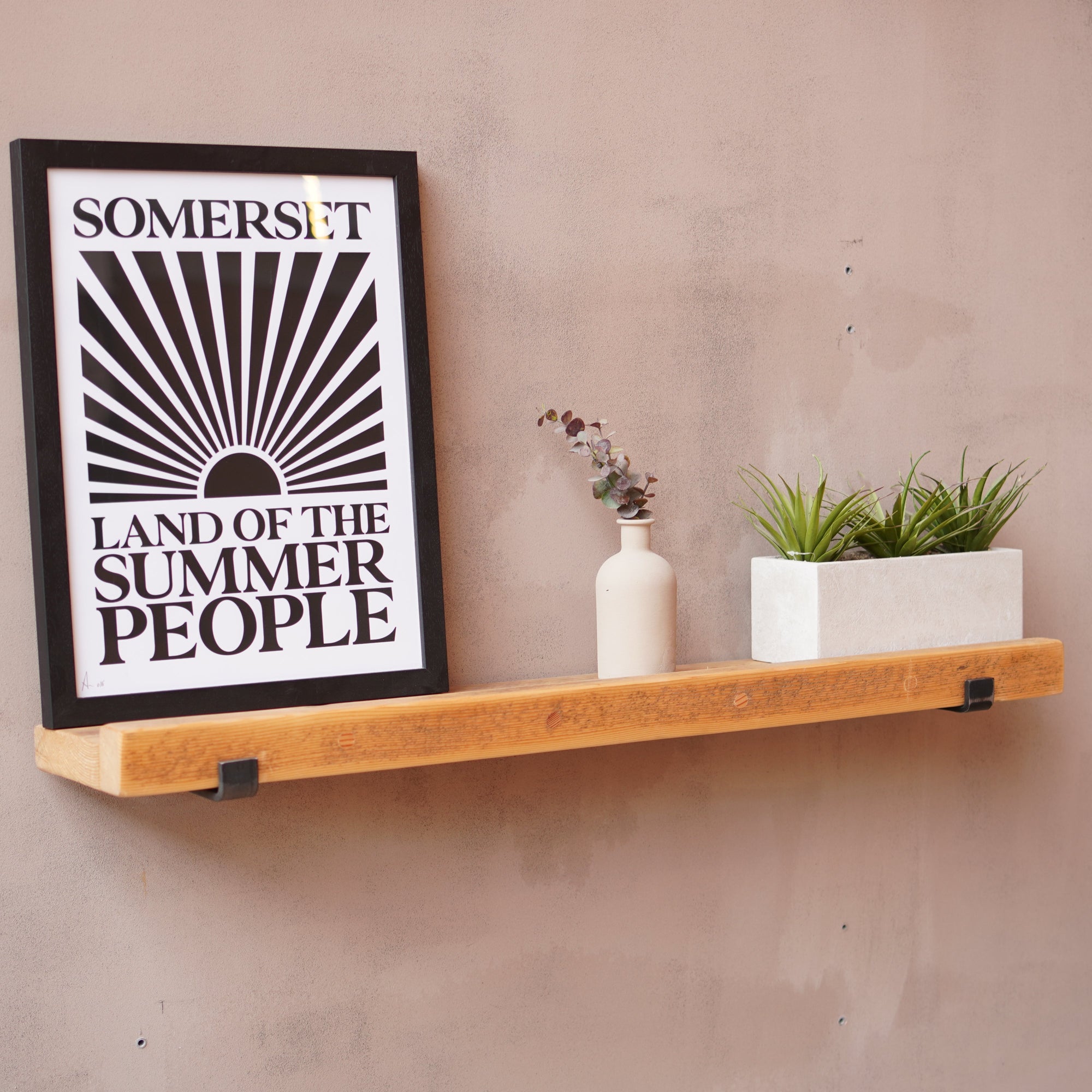 How To Arrange A Shelf Display