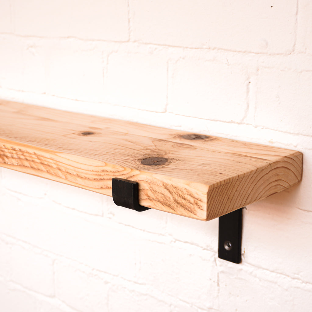 Propped scaffolding radiator shelf with metal propped brackets