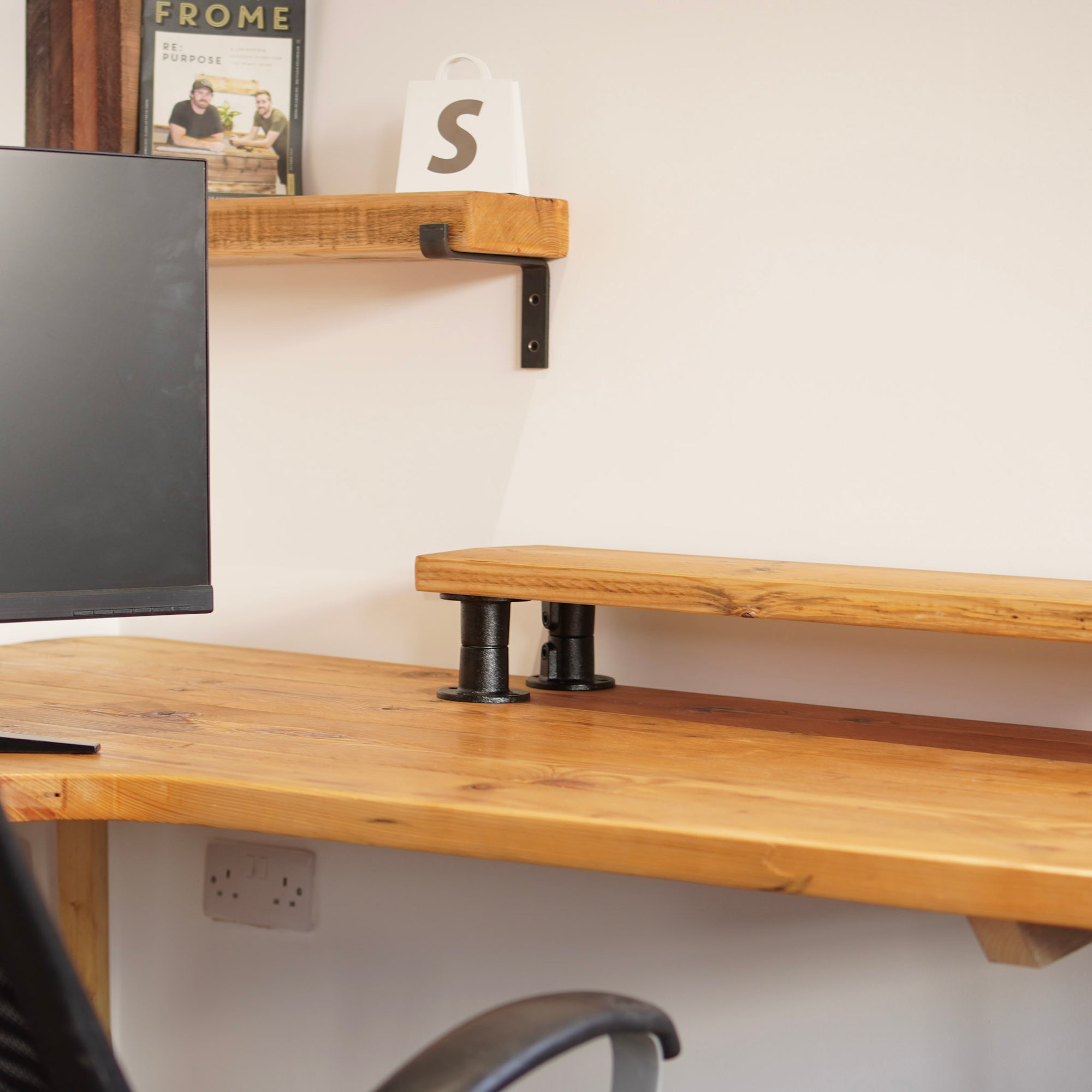 Monitor Stand - 225mm - (Scaff Tube base)