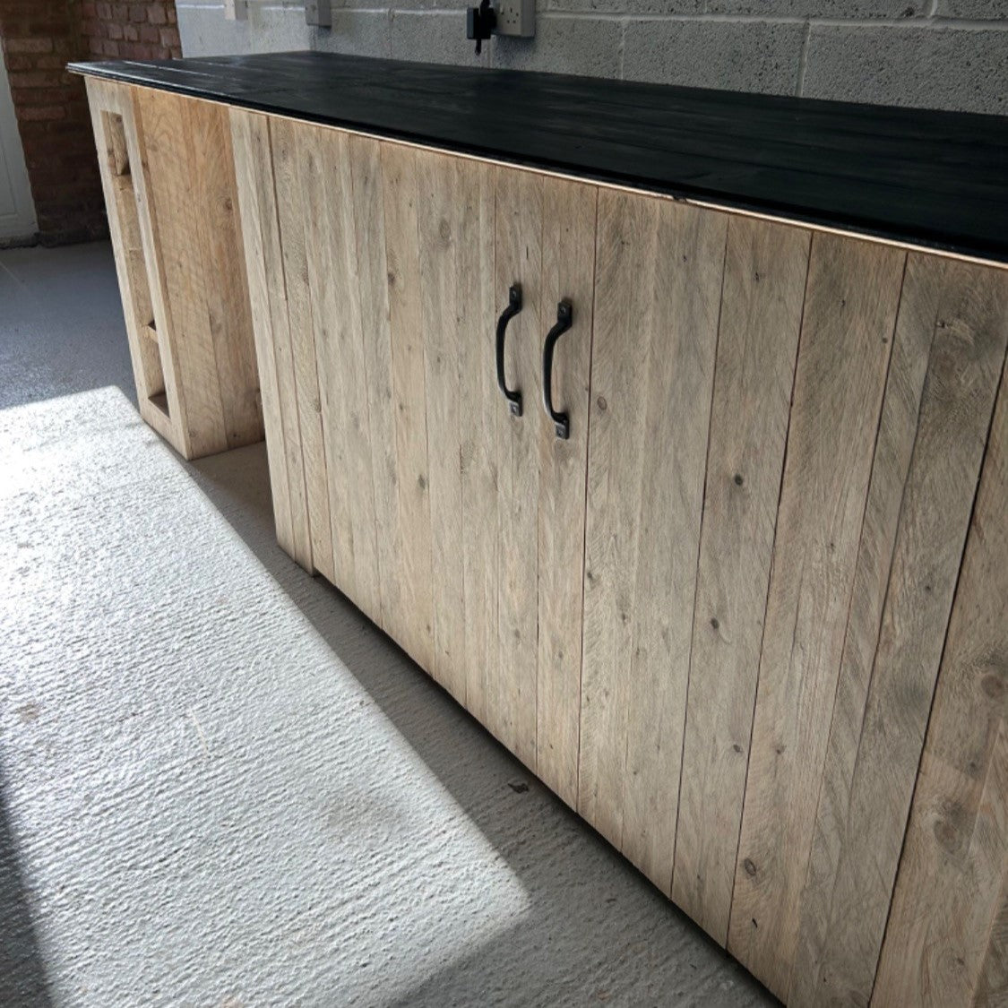 Kitchen units made from pallet wood