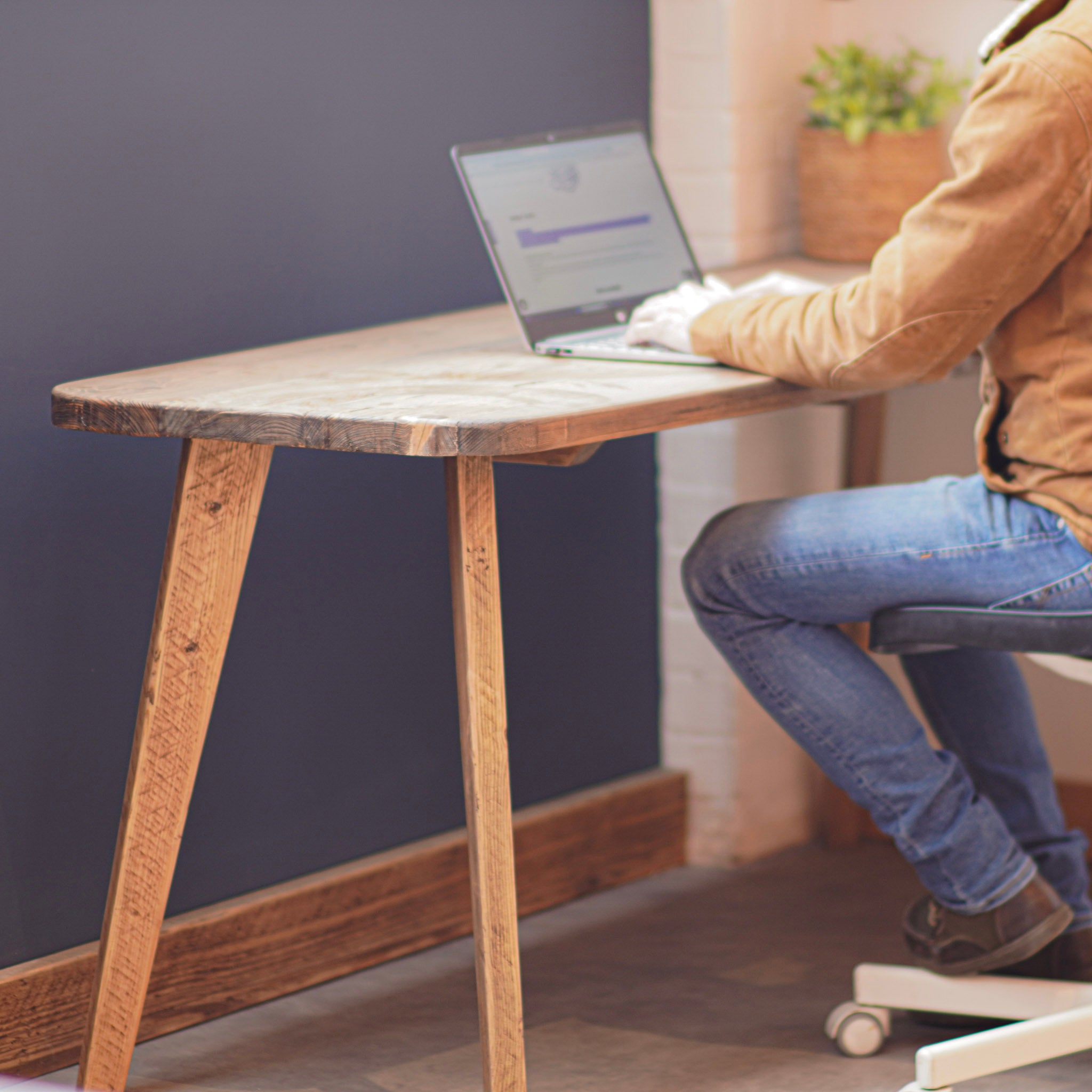 Reclaimed wood deals stand desk