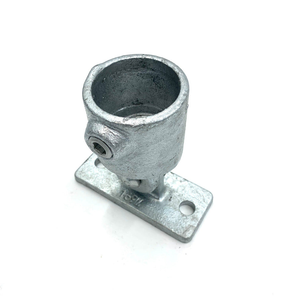 Socket sleeve with moving angle for metal poles