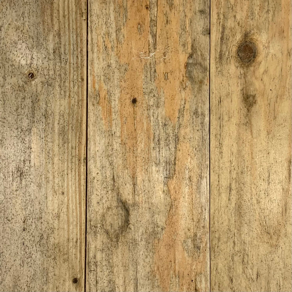 Pallet wood with interesting grain, great for cladding