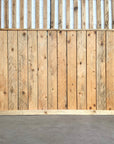Pallet wood short wall for great effect in varying wall