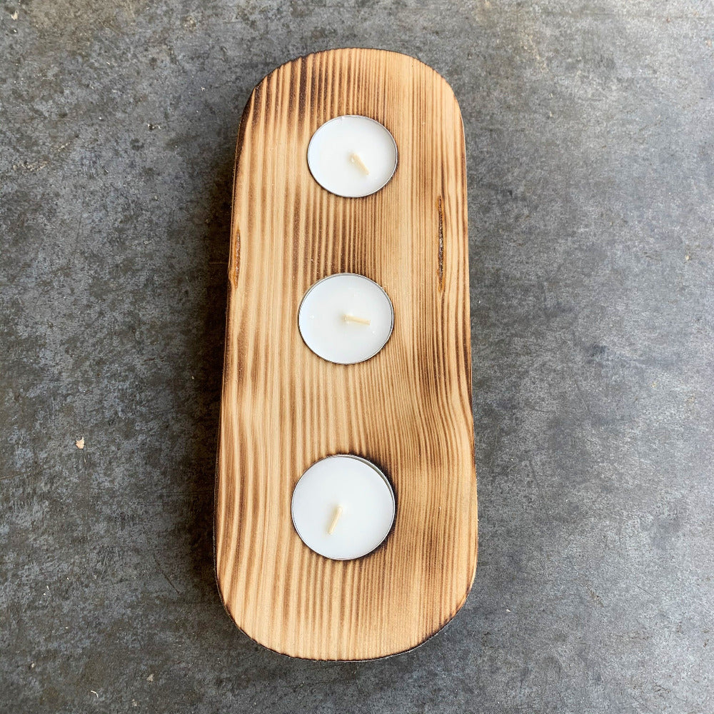Tea light holder for three candles in lovely oval traffic light shape